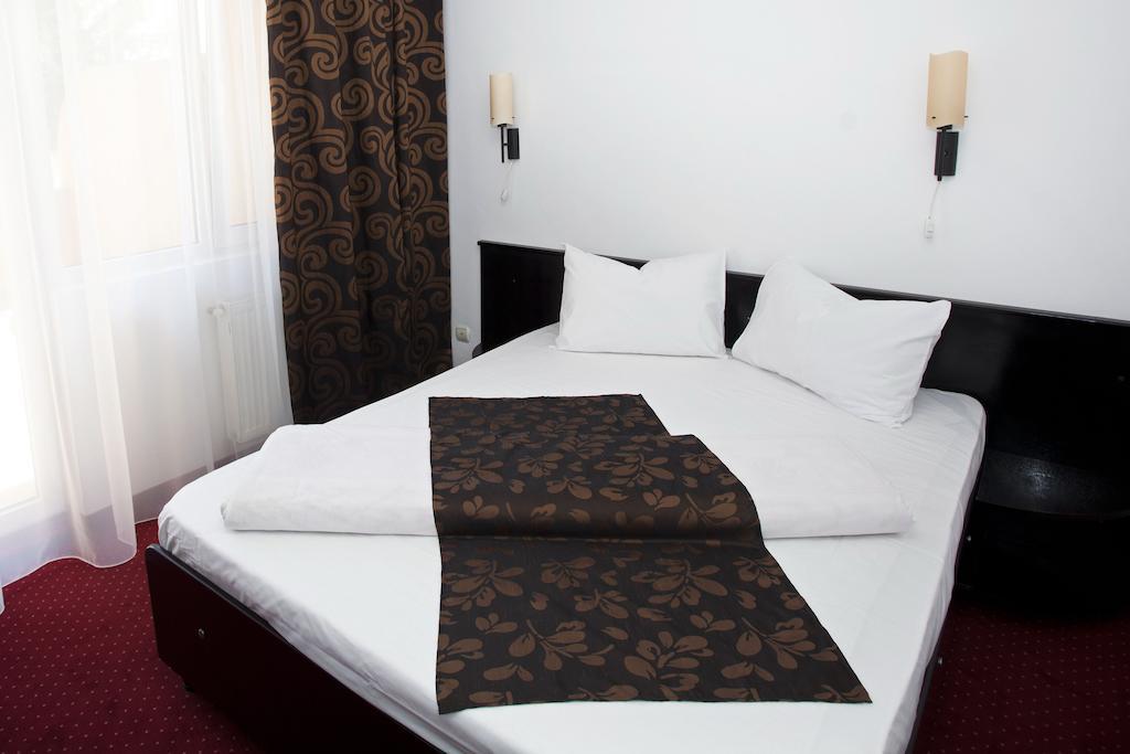 אורדאה Hotel Terra מראה חיצוני תמונה
