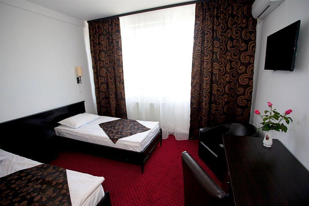 אורדאה Hotel Terra מראה חיצוני תמונה