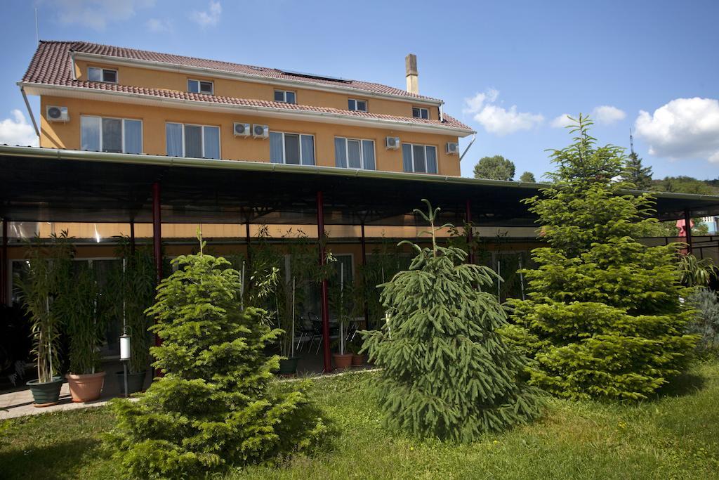 אורדאה Hotel Terra מראה חיצוני תמונה