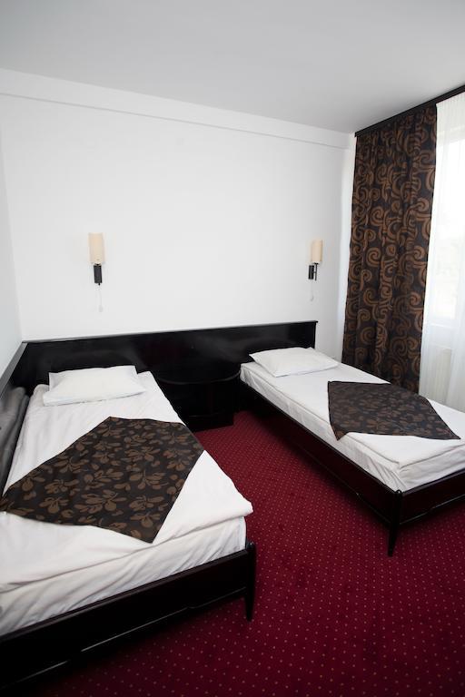 אורדאה Hotel Terra מראה חיצוני תמונה